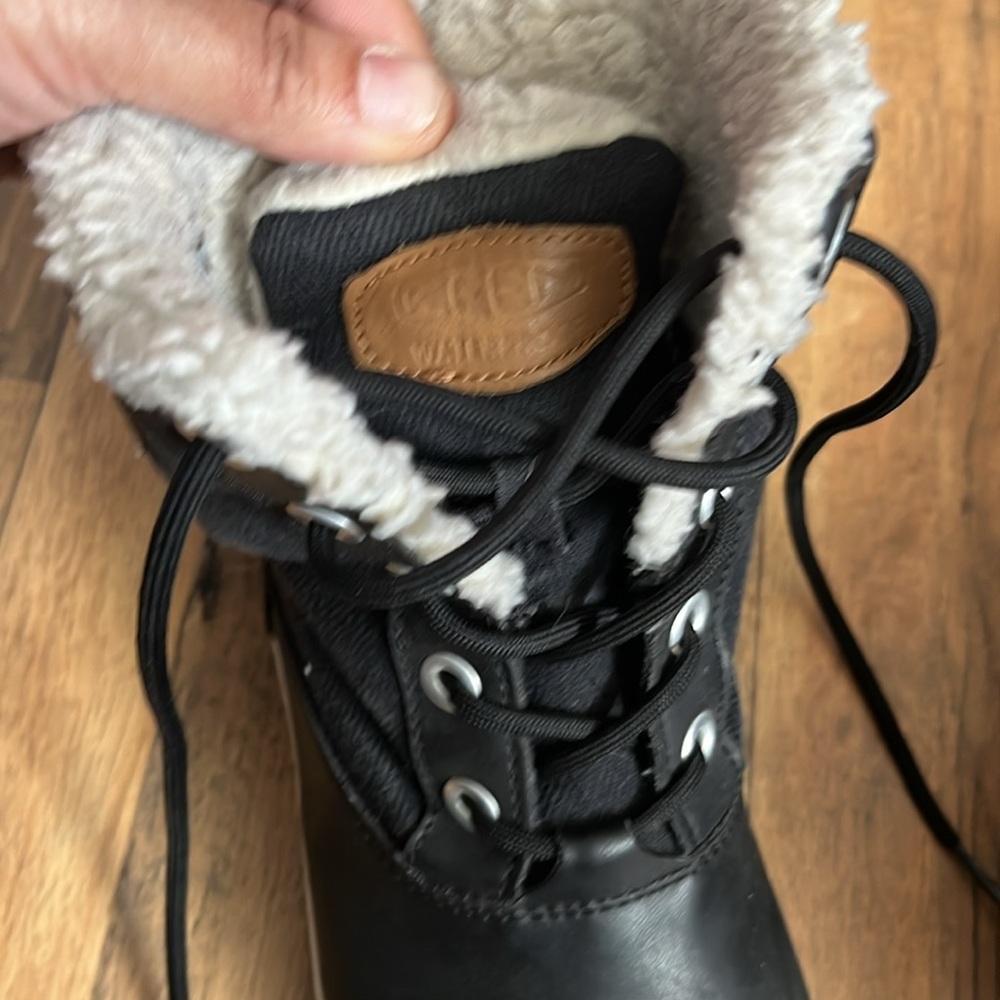 Keen waterproof boots - Picture 5 of 15